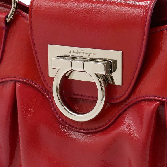 Salvatore Ferragamo Gancini Marissa handbag shoulder bag patent leather red pink - Picture 8 of 8